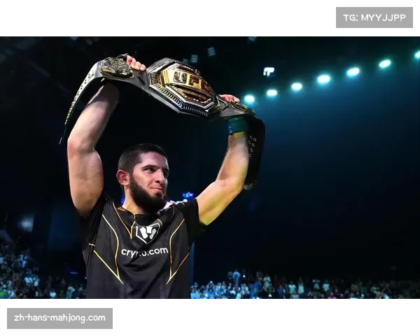 马哈切夫降服技术出色 十三次降服胜场展现地面掌控力 马哈切夫降服技术出色 十三次降服胜场展现地面掌控力